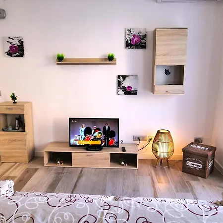 Butterfly In Suna With Garage *