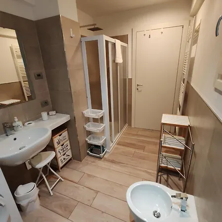 Apartment Butterfly In Suna With Garage Verbania