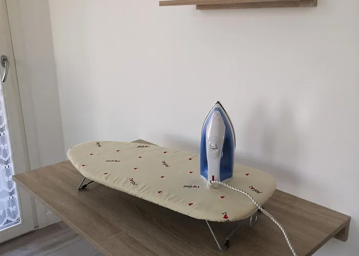 Butterfly In Suna With Garage Apartment *